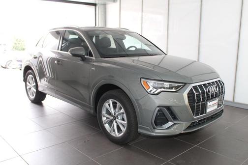 2025 Audi Q3 Premium 45 TFSI S line quattro Tiptronic