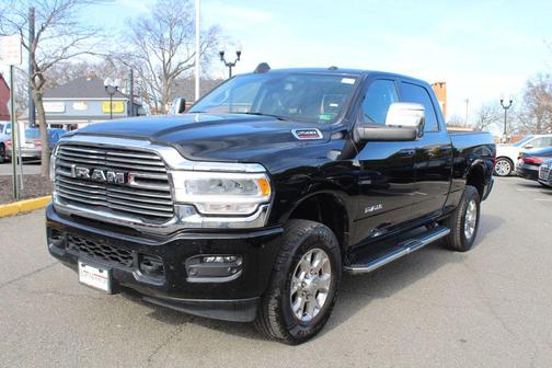 2024 RAM 2500 Laramie Crew Cab 4x4 6'4' Box