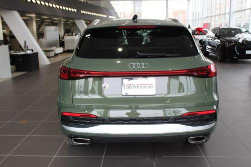 2025 Audi Q5 Premium TFSI quattro S tronic