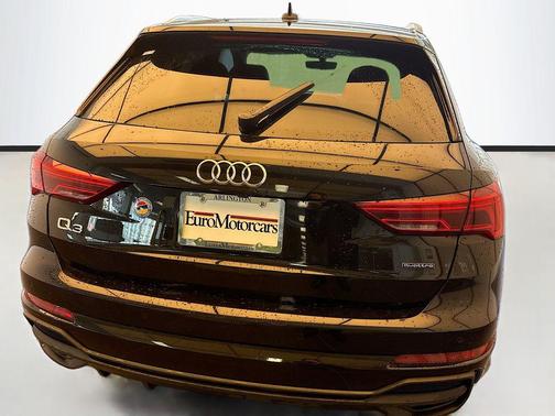 Mythos Black Metallic 2025 Audi Q3 45 S line Premium Plus