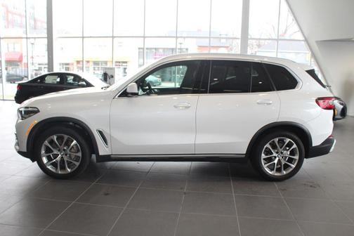 2023 BMW X5 xDrive40i