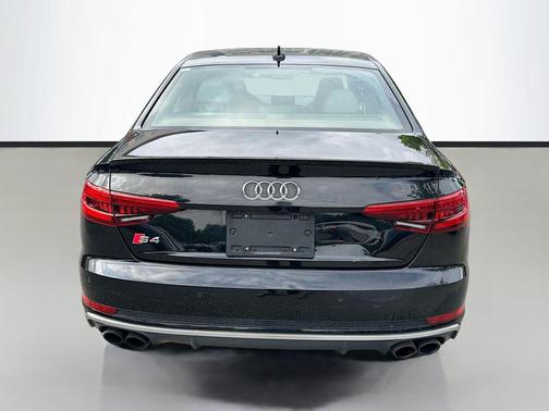 Mythos Black Metallic 2018 Audi S4 3.0T Prestige