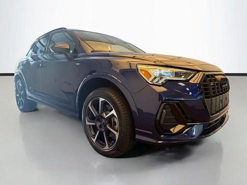 Navarra Blue Metallic 2025 Audi Q3 45 S line Premium Plus