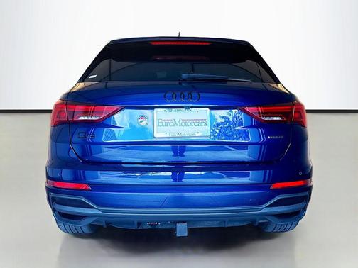Navarra Blue Metallic 2025 Audi Q3 45 S line Premium Plus