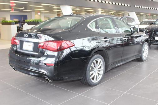 2015 INFINITI Q70 3.7X