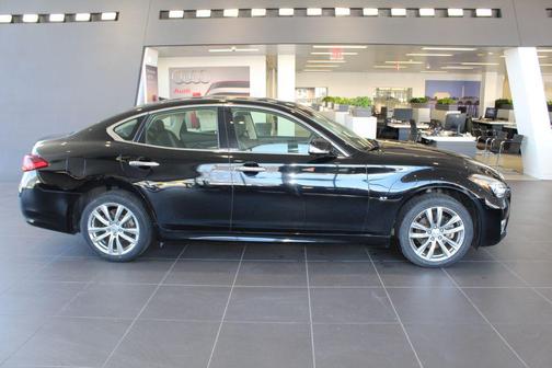 2015 INFINITI Q70 3.7X