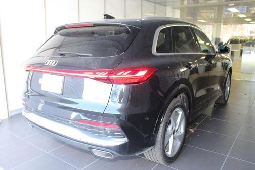 2025 Audi Q5 Prestige TFSI quattro S tronic