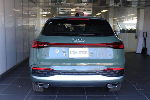 2025 Audi Q5 Premium TFSI quattro S tronic