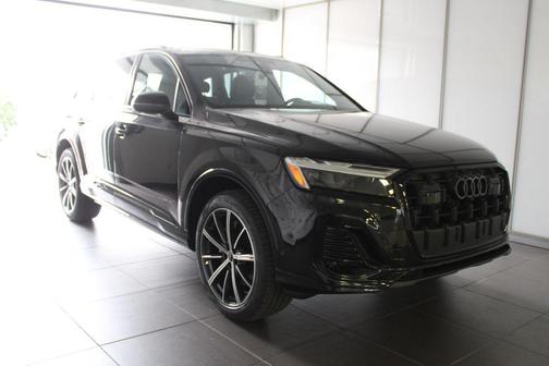 2026 Audi Q7 45 Premium Plus