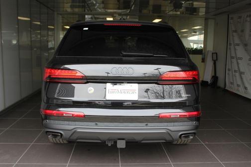 2026 Audi Q7 45 Premium Plus