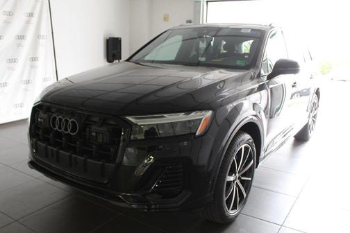 2026 Audi Q7 45 Premium Plus