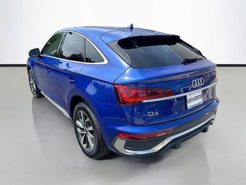 Ultra Blue Metallic 2023 Audi Q5 45 S line Prestige