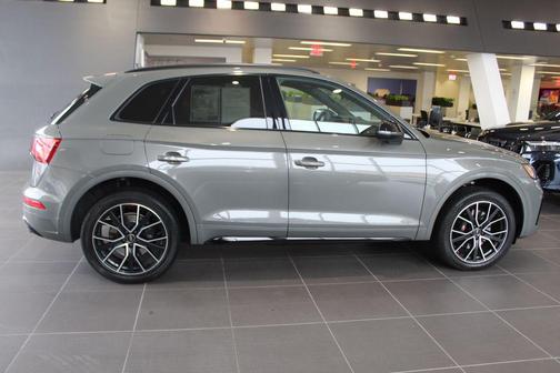 2023 Audi SQ5 3.0T Premium Plus