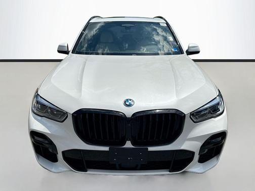 Mineral White Metallic 2023 BMW X5 PHEV xDrive45e
