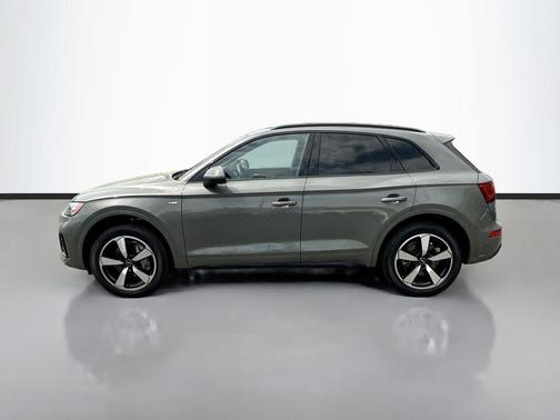 Chronos Gray Metallic 2023 Audi Q5 45 S line Premium Plus