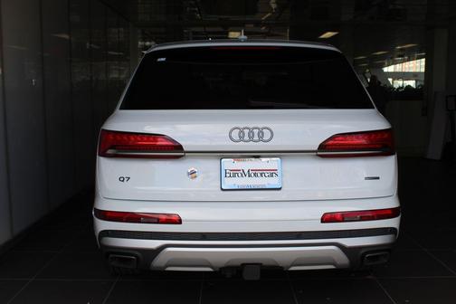 2025 Audi Q7 55 Premium Plus