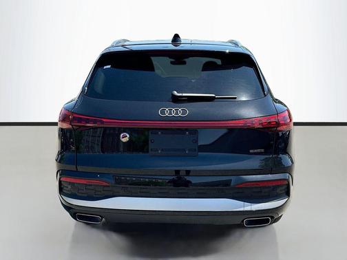 Black Metallic 2025 Audi Q5 Premium Plus TFSI quattro S tronic