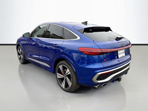 Ultra Blue Metallic 2026 Audi SQ5 3.0T Premium Plus