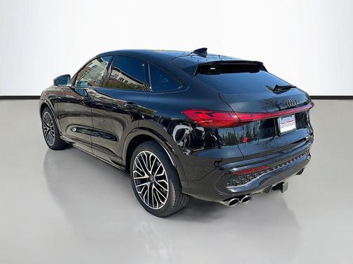 Mythos Black Metallic 2026 Audi SQ5 3.0T Prestige