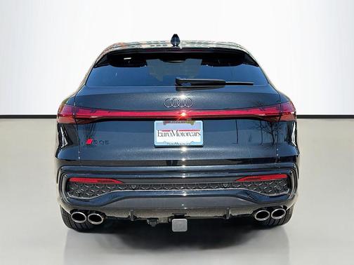 Mythos Black Metallic 2026 Audi SQ5 3.0T Prestige