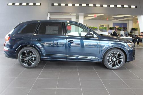 2026 Audi Q7 55 Premium Plus