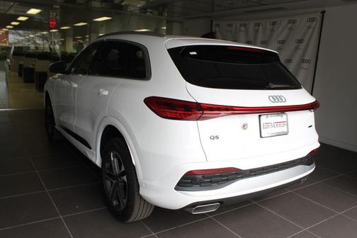 2025 Audi Q5 Premium TFSI quattro S tronic