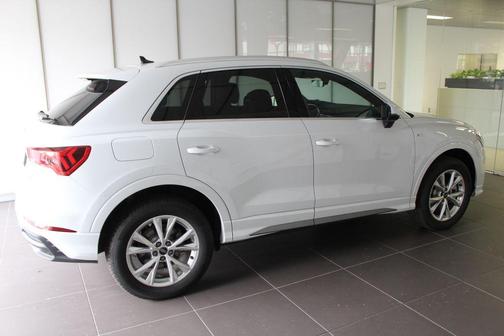 2025 Audi Q3 45 S line Premium Plus
