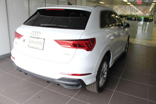 2025 Audi Q3 45 S line Premium Plus