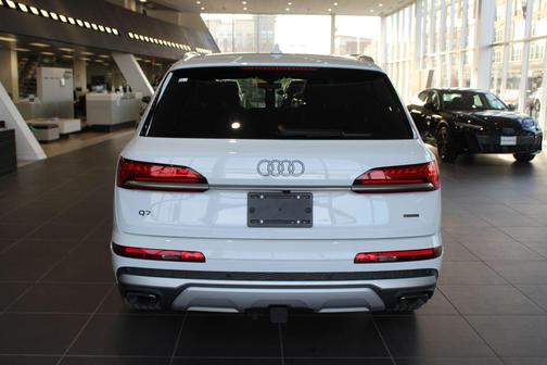 2026 Audi Q7 55 Premium Plus