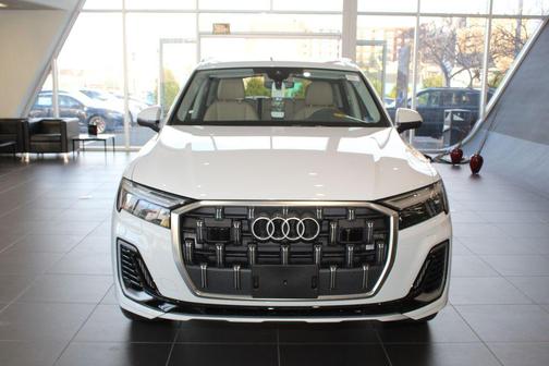 2026 Audi Q7 55 Premium Plus