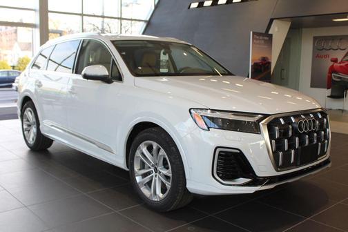 2026 Audi Q7 55 Premium Plus