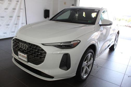 2025 Audi Q5 Premium Plus TFSI quattro S tronic