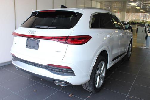 2025 Audi Q5 Premium Plus TFSI quattro S tronic