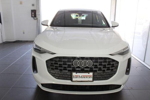 2025 Audi Q5 Premium Plus TFSI quattro S tronic