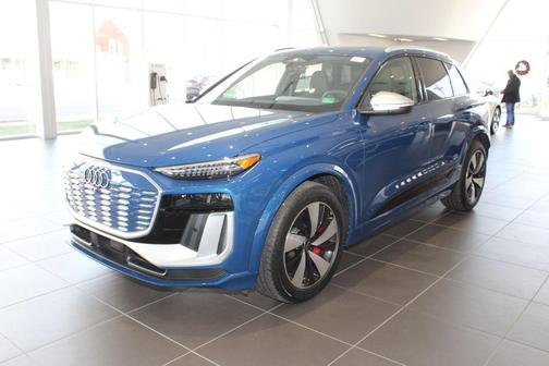 2025 Audi SQ6 e-tron Premium Plus quattro