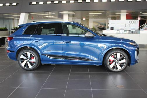 2025 Audi SQ6 e-tron Premium Plus quattro