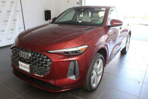 2025 Audi Q5 Premium Plus TFSI quattro S tronic