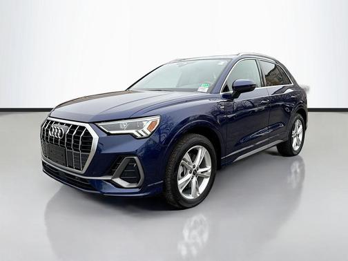 2023 Audi Q3 Premium 45 TFSI S line quattro Tiptronic
