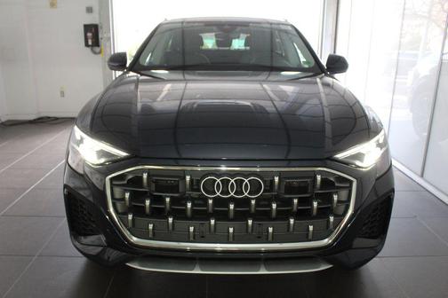 2025 Audi Q8 55 Premium