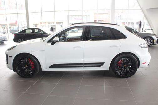 2022 Porsche Macan GTS