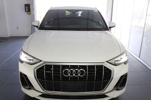 2022 Audi Q3 45 S line Premium