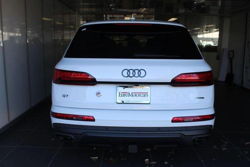 2026 Audi Q7 45 Premium Plus