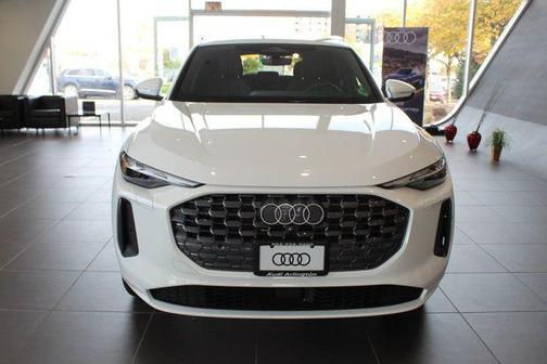 2025 Audi Q5 Premium TFSI quattro S tronic