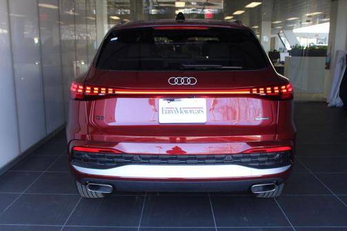 2025 Audi Q5 Premium TFSI quattro S tronic
