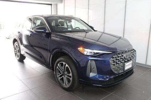 2025 Audi Q5 Premium TFSI quattro S tronic