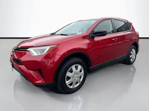 Barcelona Red Metallic 2016 Toyota RAV4 LE