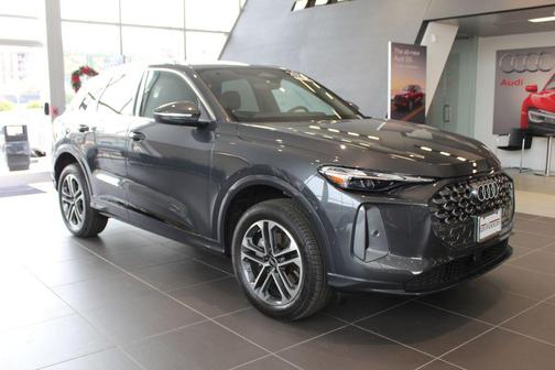 2025 Audi Q5 Premium TFSI quattro S tronic