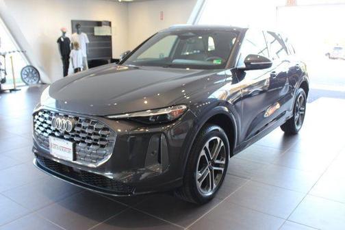 2025 Audi Q5 Premium TFSI quattro S tronic