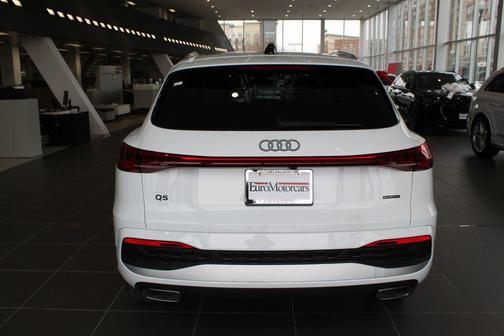 2025 Audi Q5 Premium TFSI quattro S tronic