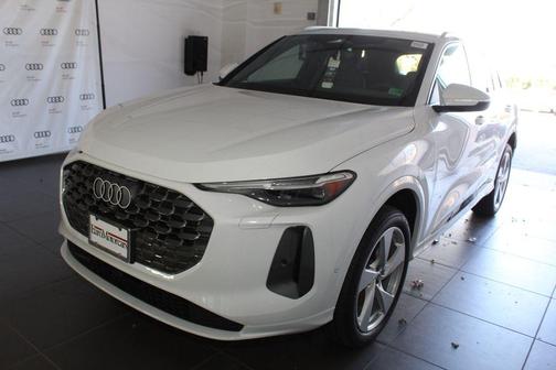 2025 Audi Q5 Premium Plus TFSI quattro S tronic